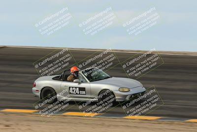 media/Jan-26-2025-SCCA SD (Sun) [[bcf61ed115]]/4-Women Novice/Session 1 (Turn 12-Bowl Combo)/